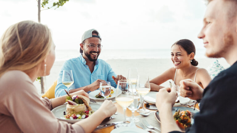 Cinnamon Hotels and Resorts unveils the unforgettable Maldivian experience through the chain’s first-ever best rate guaranteed promise