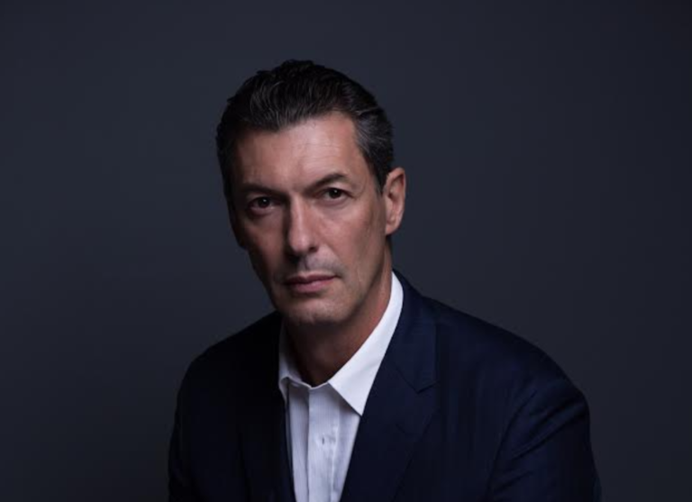 سي أكس جي تكشف أن 51٪ من موظفي قطاع التجزئة الفاخرة يخططون لترك وظائفهم في ظل أزمة نقص المواهب