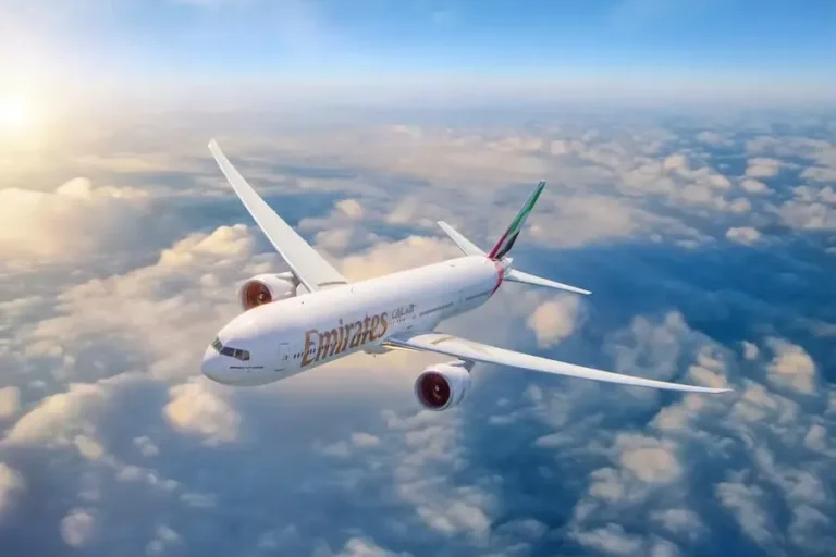 Emirates boosts services to Barcelona with a third daily flight