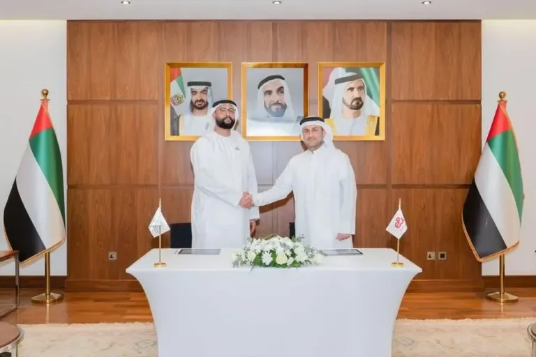 E& and Dubai Healthcare City Authority join forces to power hospitals and clinics