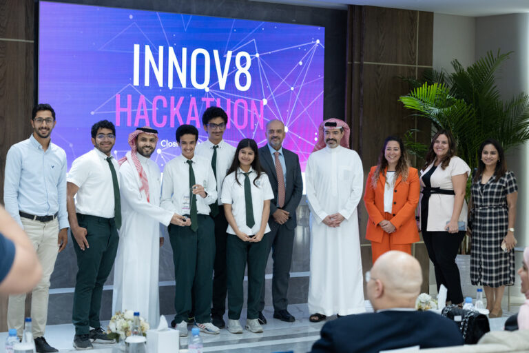 15 عامًا من الريادة وصناعة القادة .. “اتجاه” تواصل تمكين الكفاءات