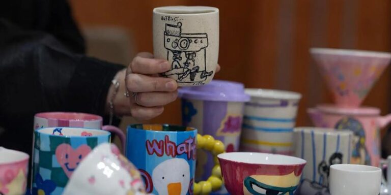 Traditional Utensil Painting Showcase Captivates Arar Forum Visitors Traditional Utensil Painting Showcase Captivates Arar Forum Visitors - traditional utensil