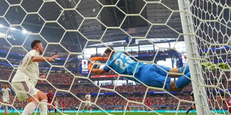 Spain Makes World Cup History with Six Consecutive Clean Sheets Spain Makes World Cup History with Six Consecutive Clean Sheets - spain makes