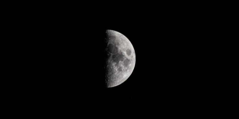First-Quarter Moon of Safar Illuminates Northern Borders Skies First-Quarter Moon of Safar Illuminates Northern Borders Skies - first-quarter moon