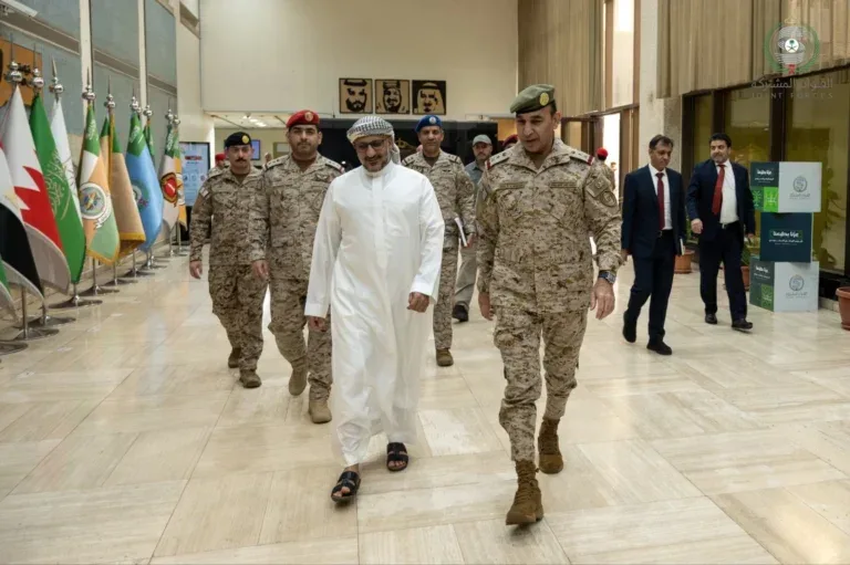 Commanders of Joint Forces, Yemen’s National Resistance Forces discuss ways to support Yemeni army