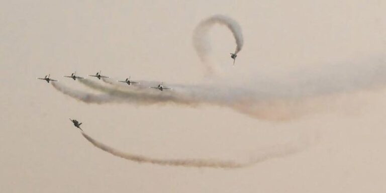 Jeddah Hosts Air Shows for Saudi National Day Jeddah Hosts Air Shows for Saudi National Day - jeddah hosts