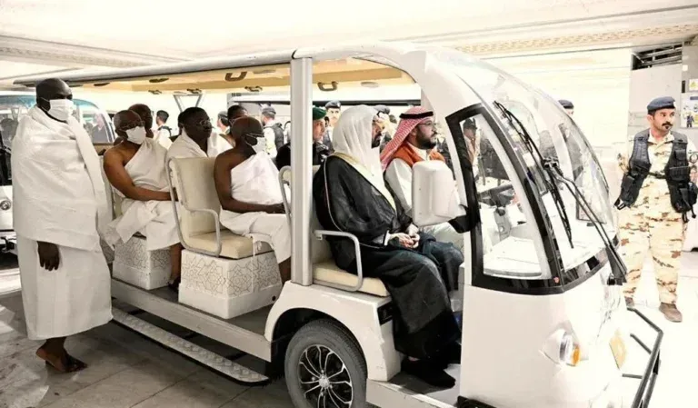 Nigerian President Performs Umrah Rituals Nigerian President Performs Umrah Rituals - nigerian president